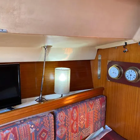 Welcome Aboard Yacht Cruiser! Tekne *