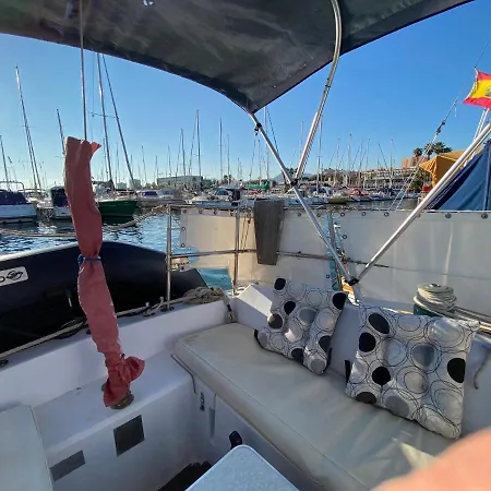 Welcome Aboard Yacht Cruiser! Tekne Mataró